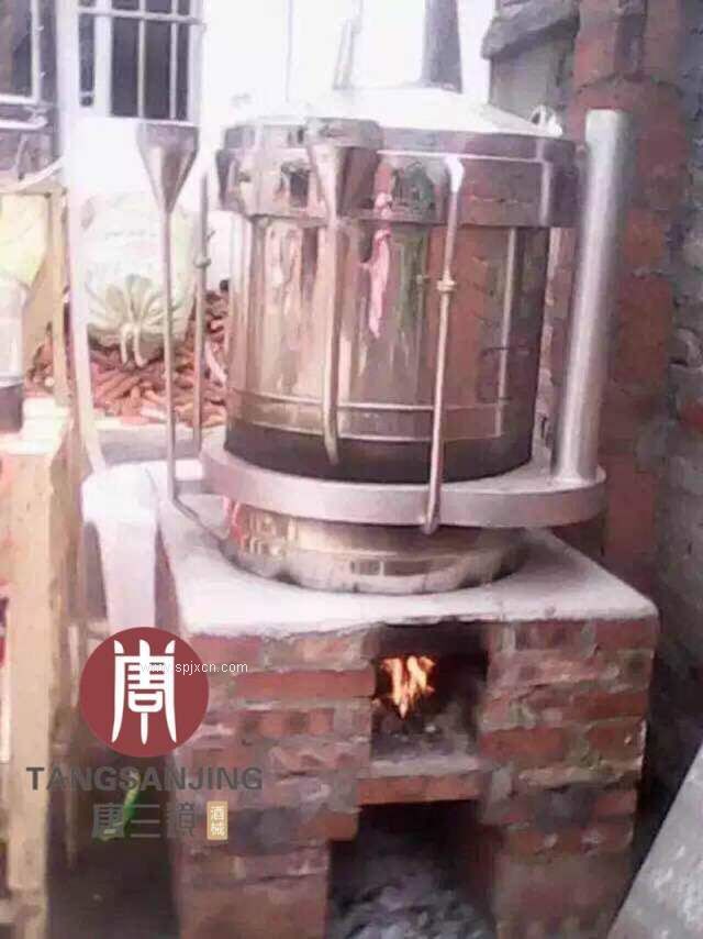 四川唐三鏡酒械釀酒技術(shù)工程師王